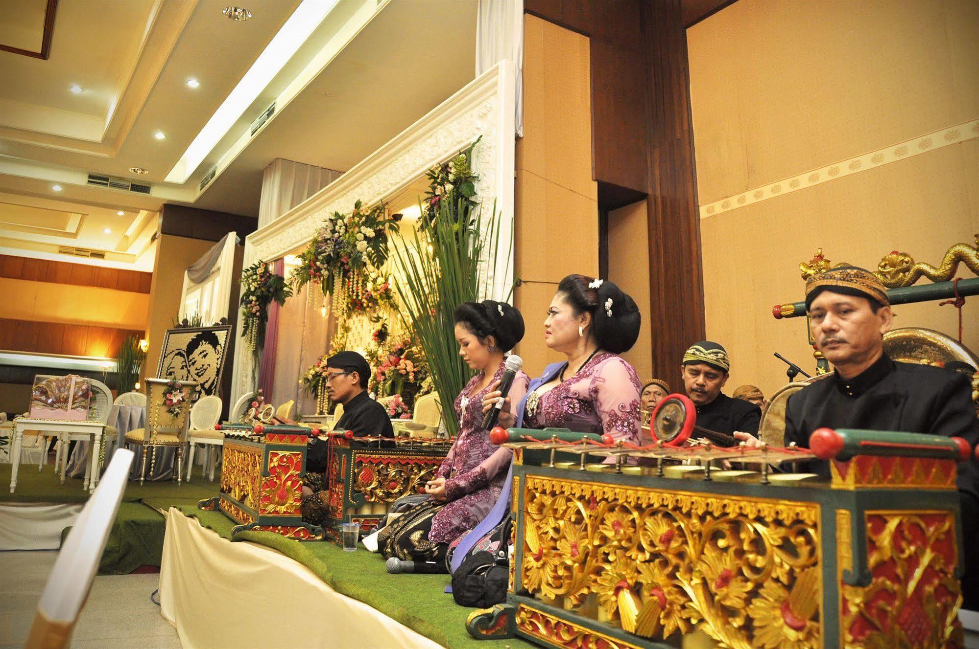 Pandanaran Hotel Semarang Eksteriør billede